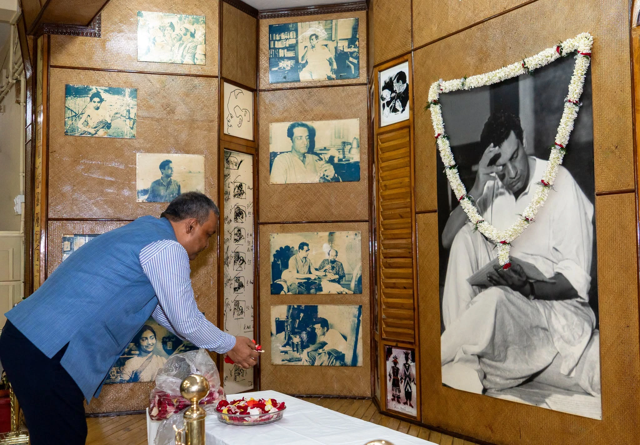 Hon’ble Secretary’s Visit to SRFTI